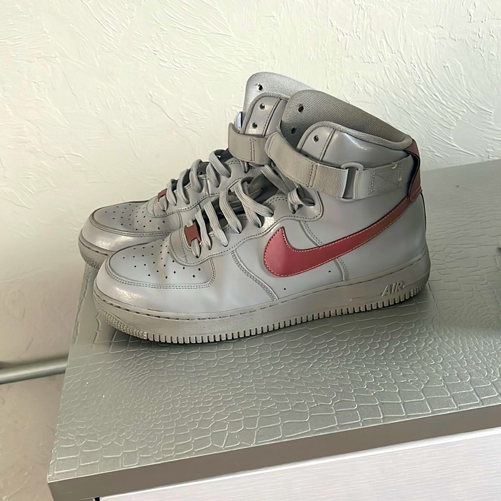 Nike Air Force 1